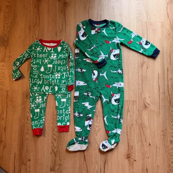 Carter's Holiday Pj's - 3T - Picture 1 of 3